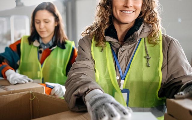 Retailer packing boxes for sending